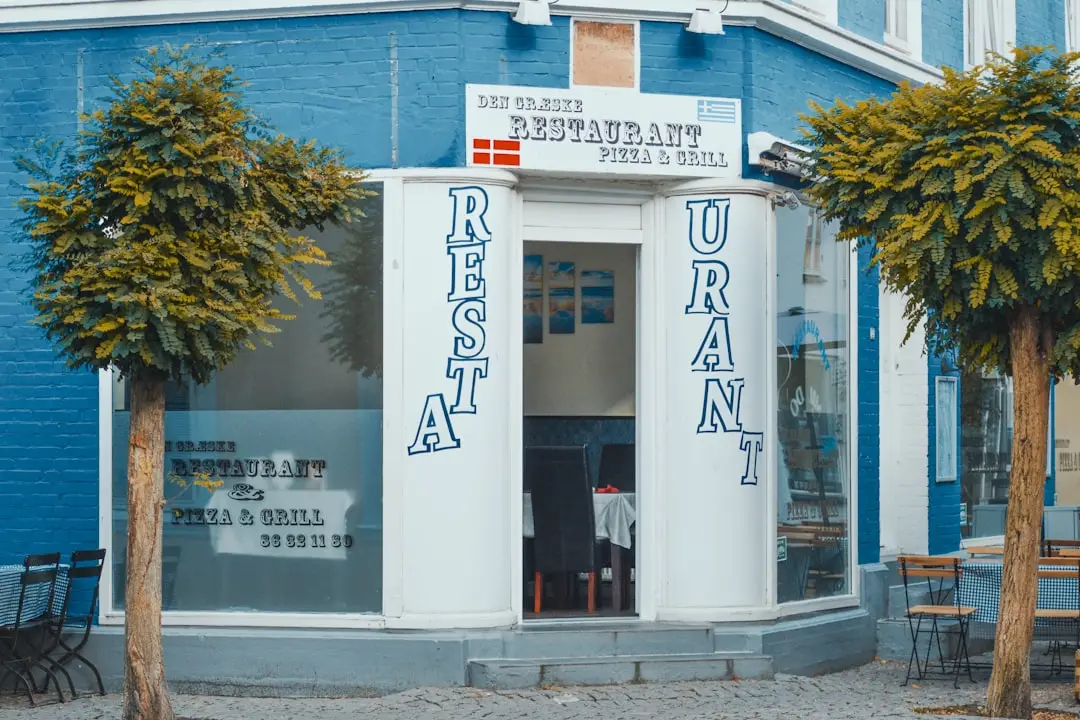 Mysiga stunder på Grötö restaurang i skärgården illustration