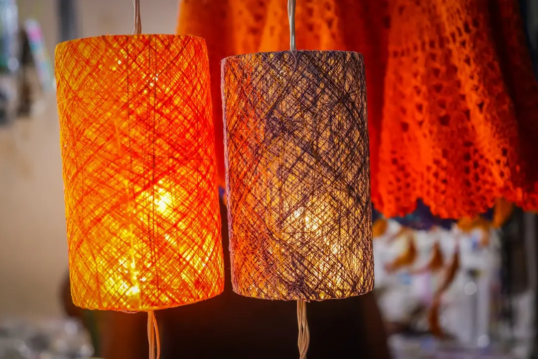 Skapa din egna tyll lampa med enkelt pyssel illustration